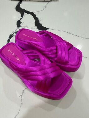 Dee Ocleppo Women's Fuchsia Satin Twist Slide Mules